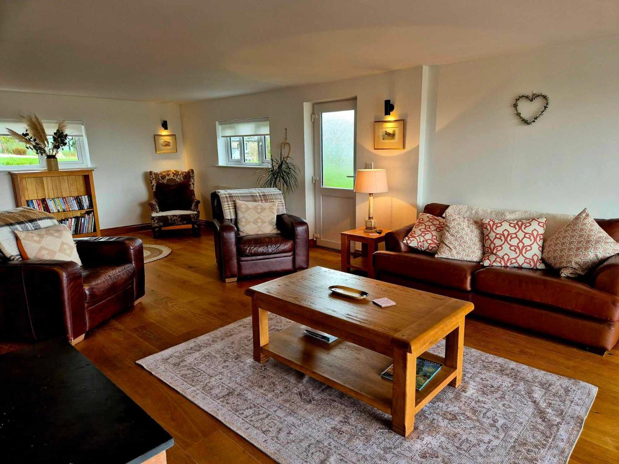 Poplars Cottage อัสค์ ภายนอก รูปภาพ